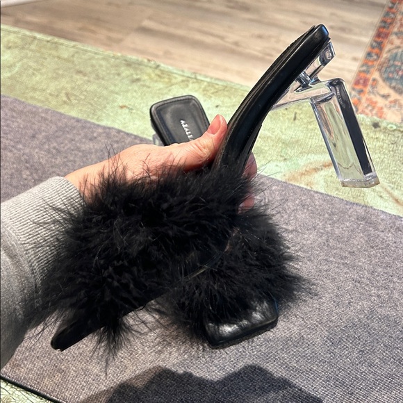 Azalea Wang Black Feather Slide Heels Clear Block Heel Sandals Size 9 - Picture 3 of 5